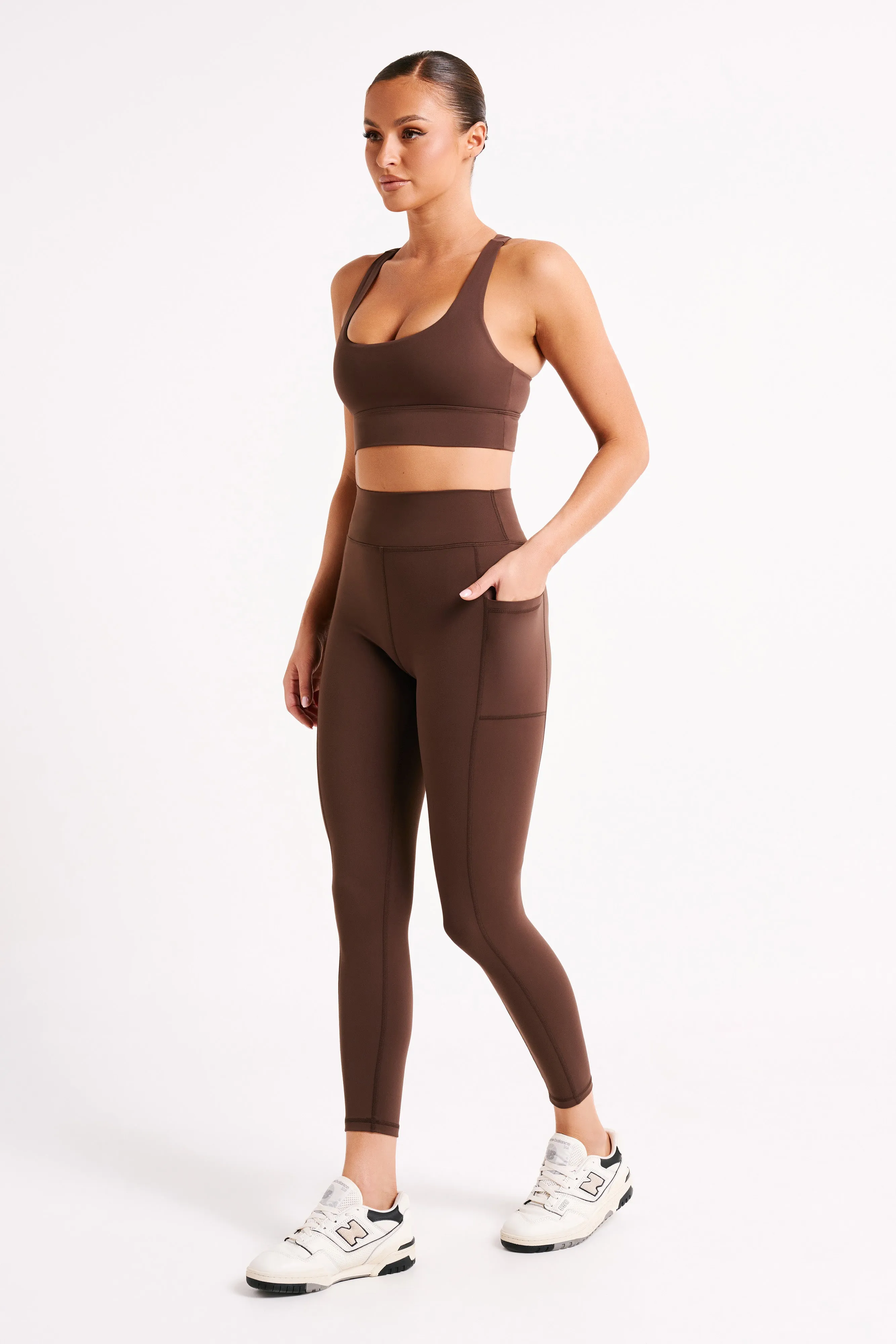 Briar V Back Leggings With Pockets - Dark Chocolate