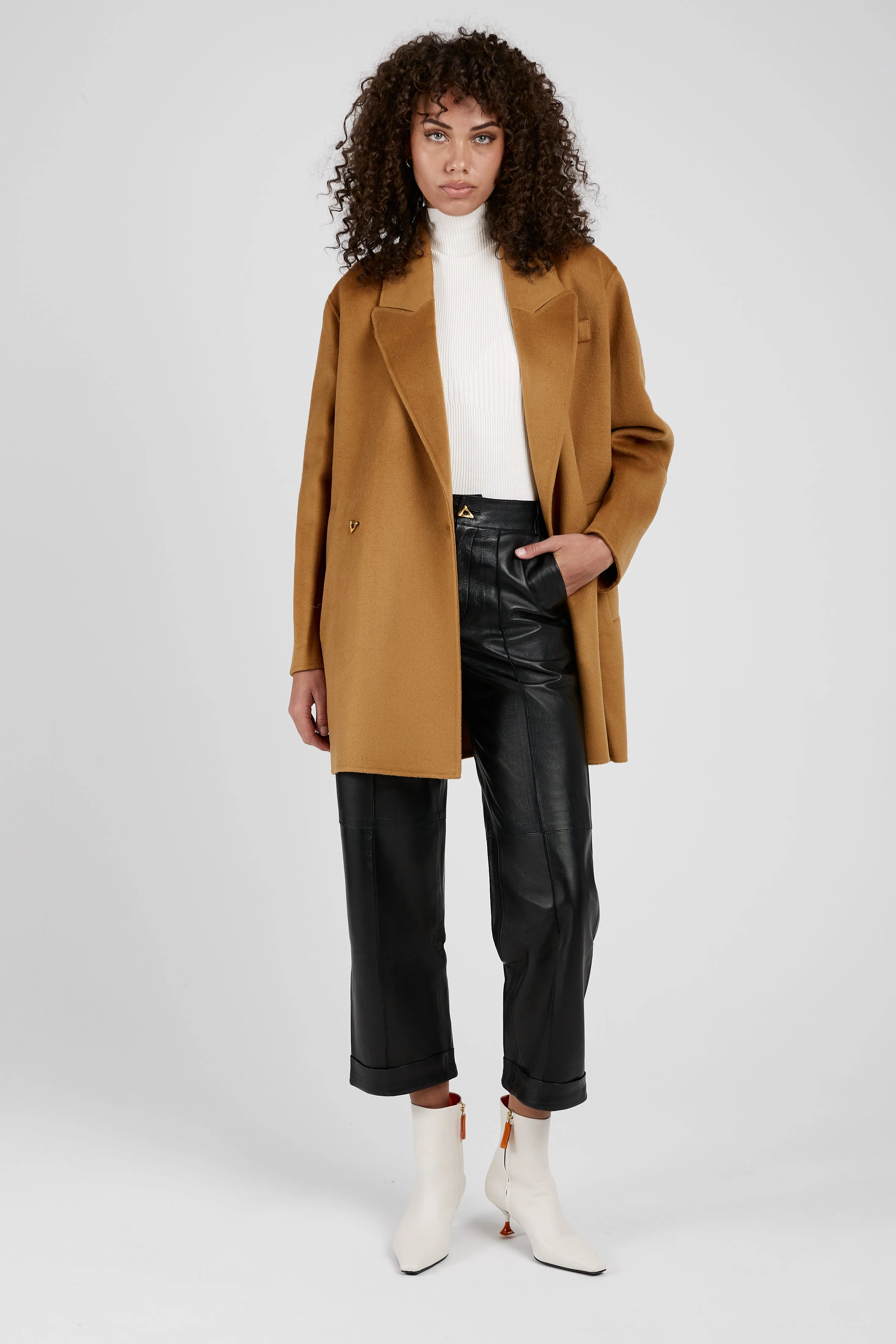 Cavendish Cashmere Wool Coat in Tan