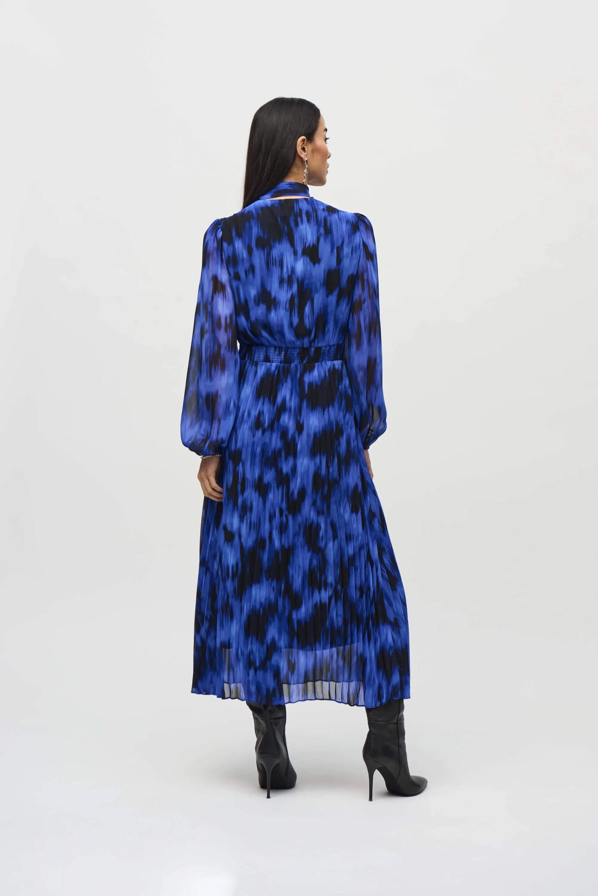 Chiffon Abstract Print Midi Dress