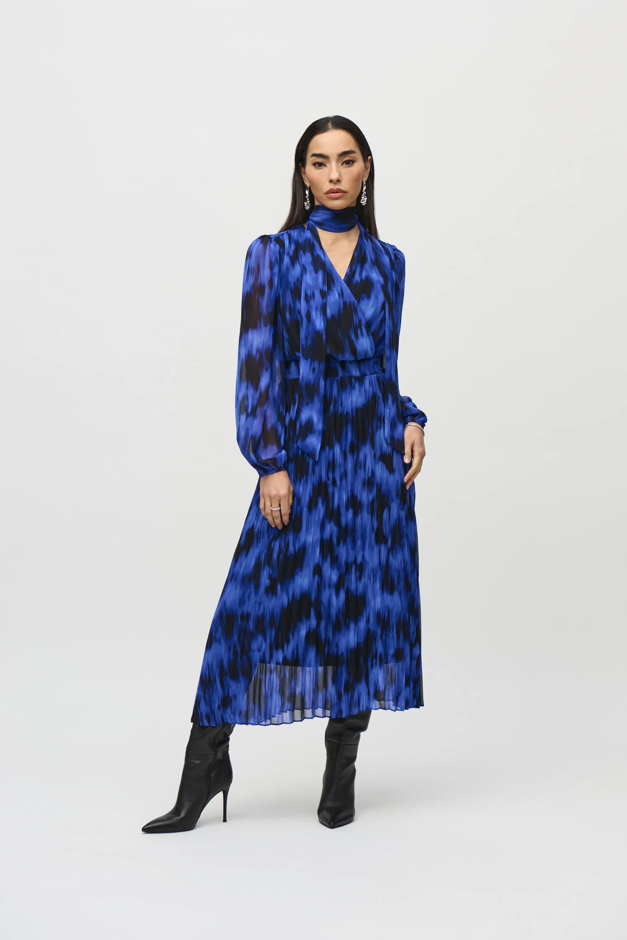 Chiffon Abstract Print Midi Dress