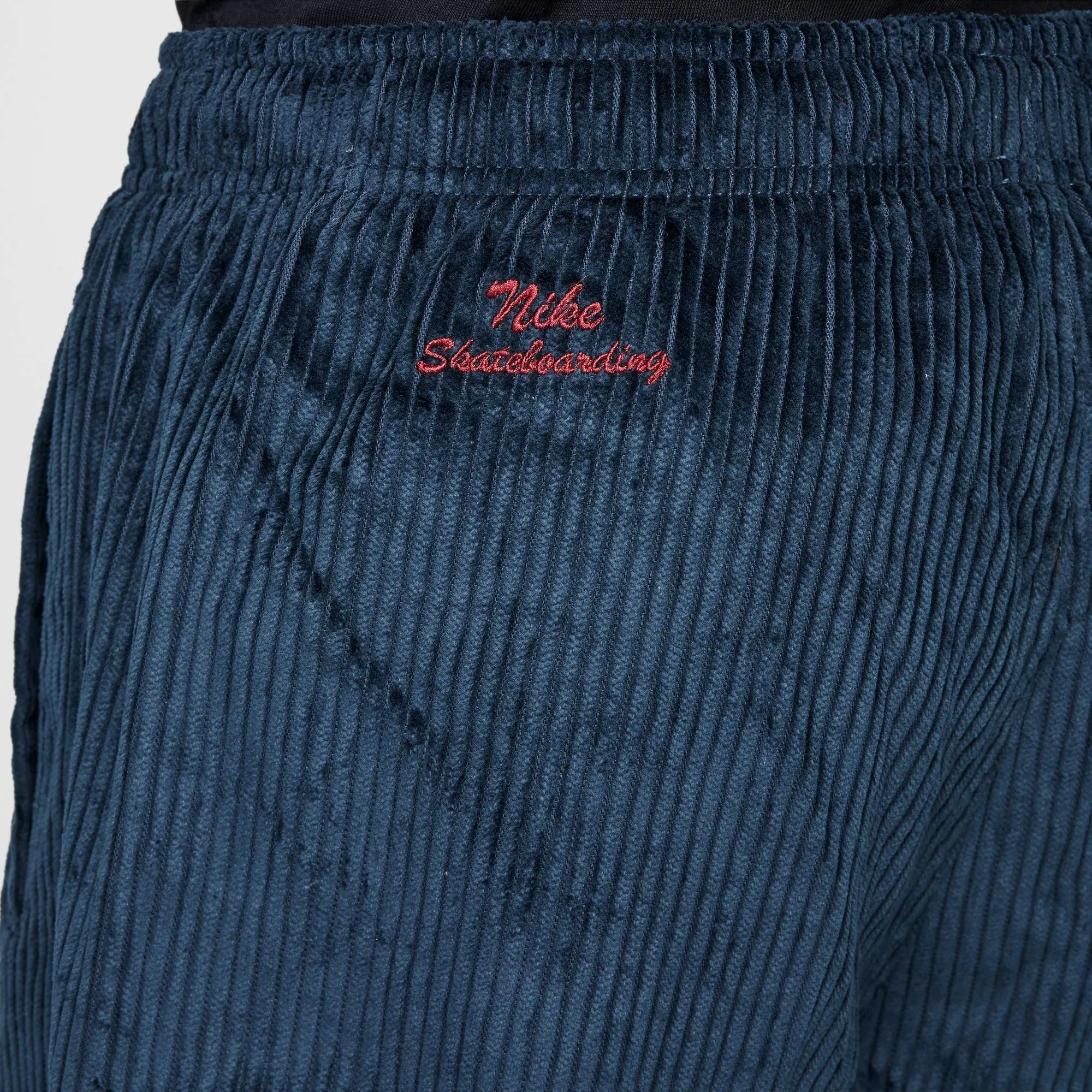 Nike SB Cord Pants - Armory Navy/Team Red