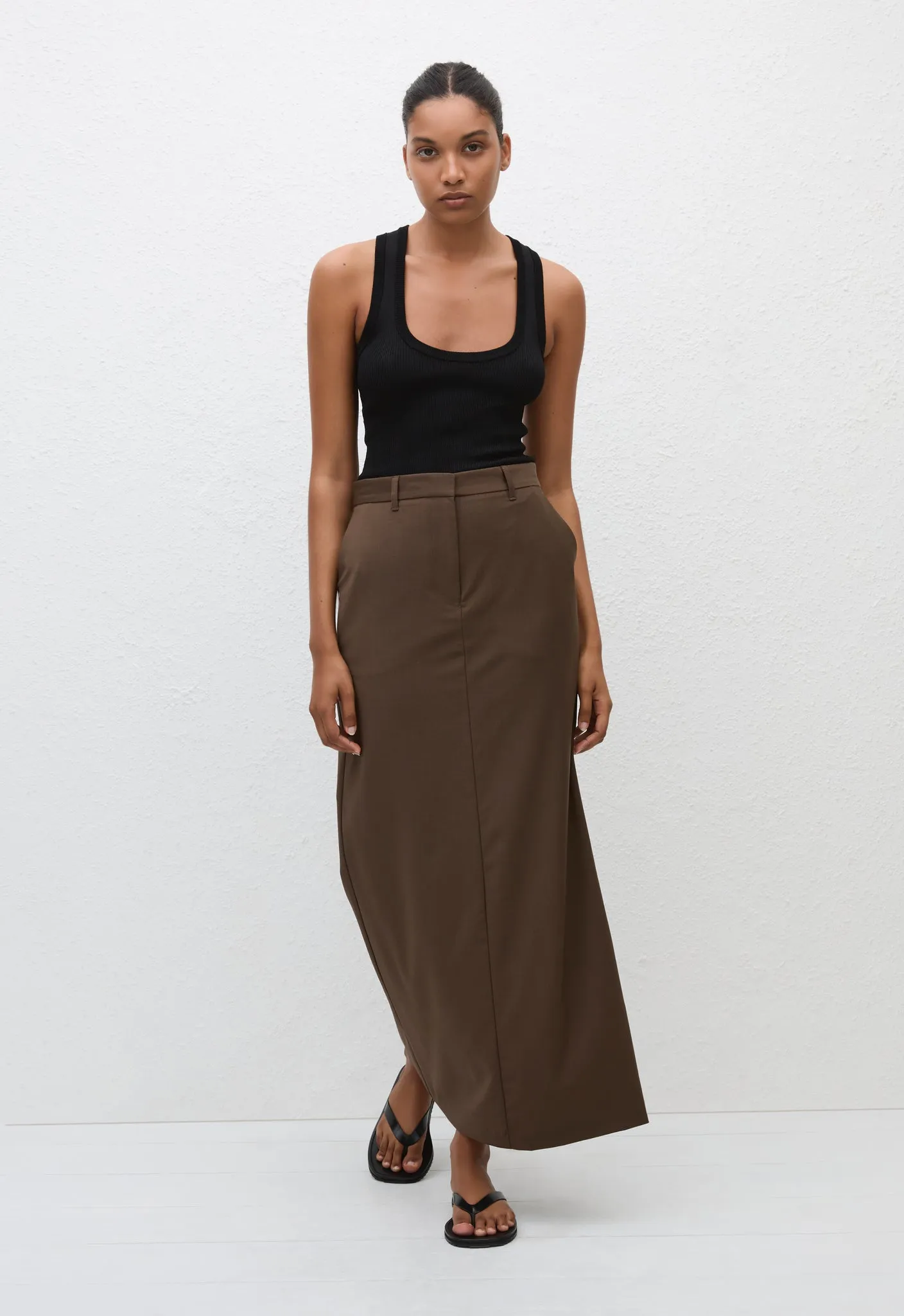 Relaxed Tailored Skirt - Coffee