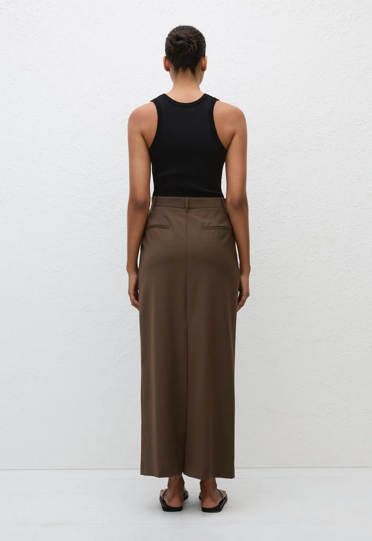 Relaxed Tailored Skirt - Coffee