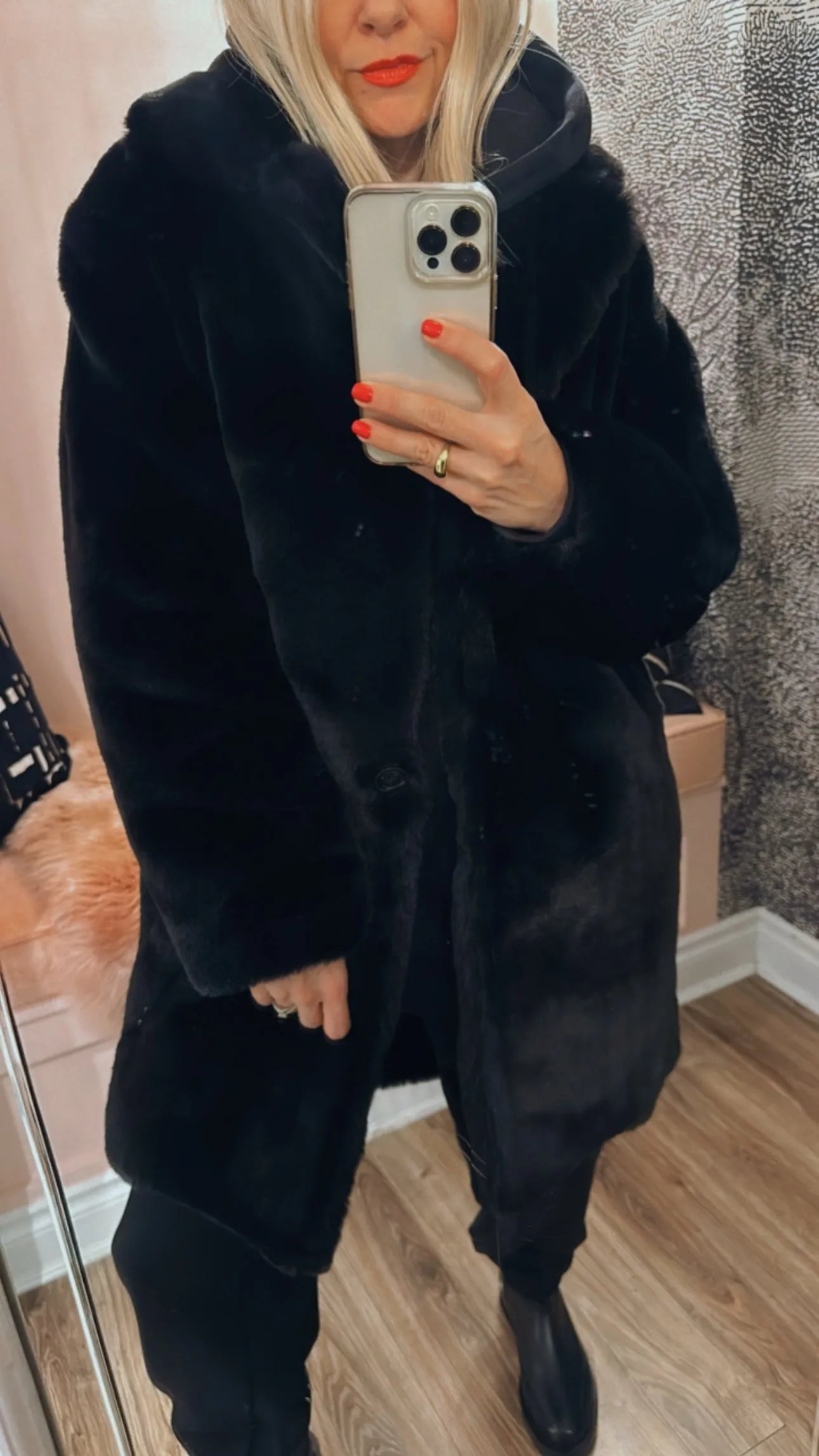 Short Faux Fur Classic Coat